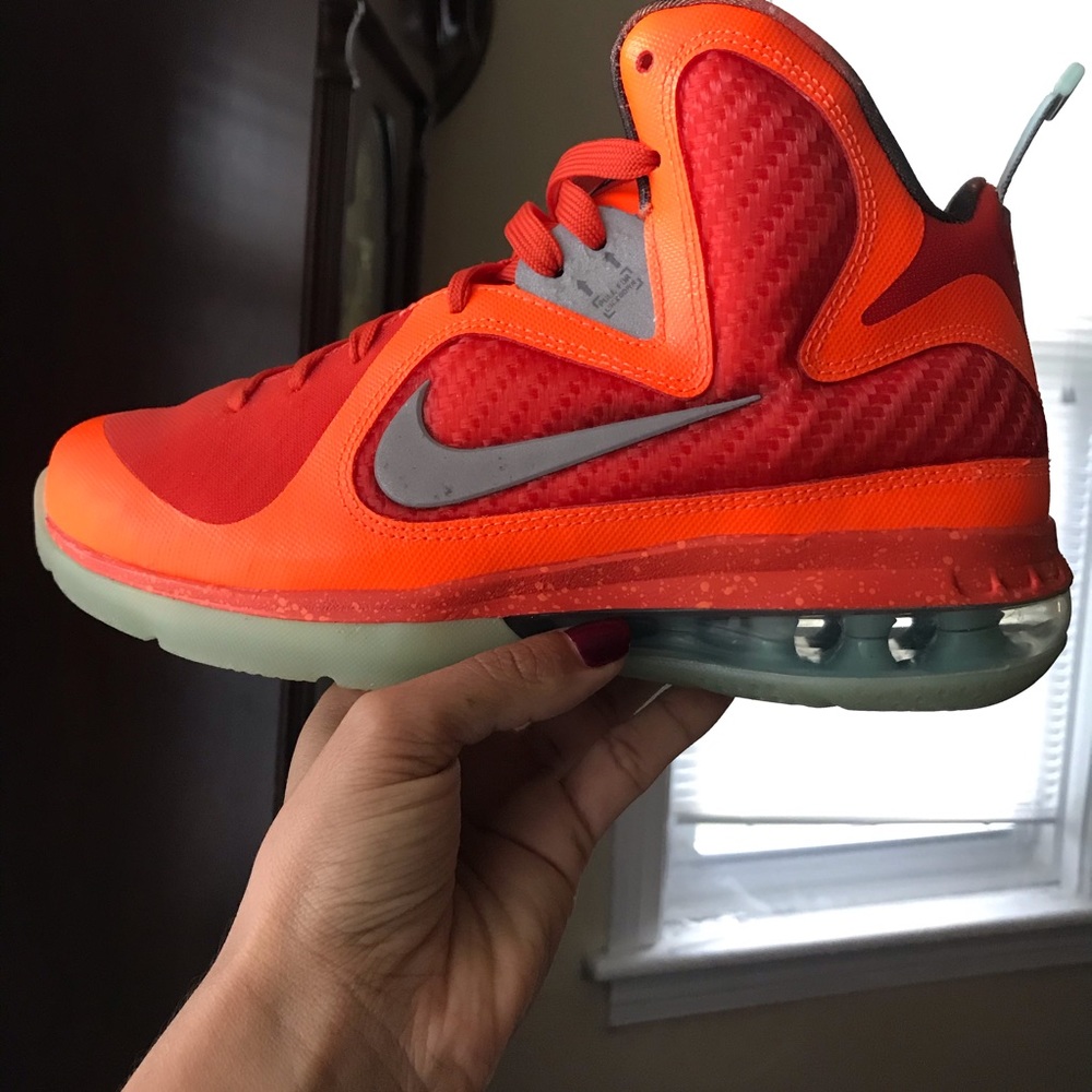 LEBRON 9 - Picture 2 of 12